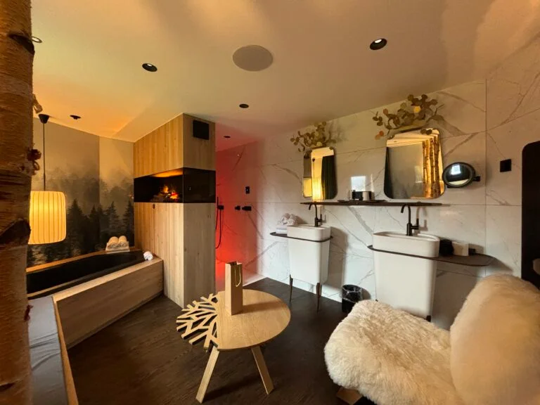 Chambre lumineuse au Domaine des Hautes Fagnes