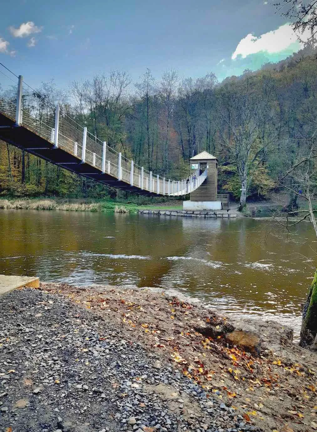 Passerelle suspendue de l’Épine au-dessus de la Semois