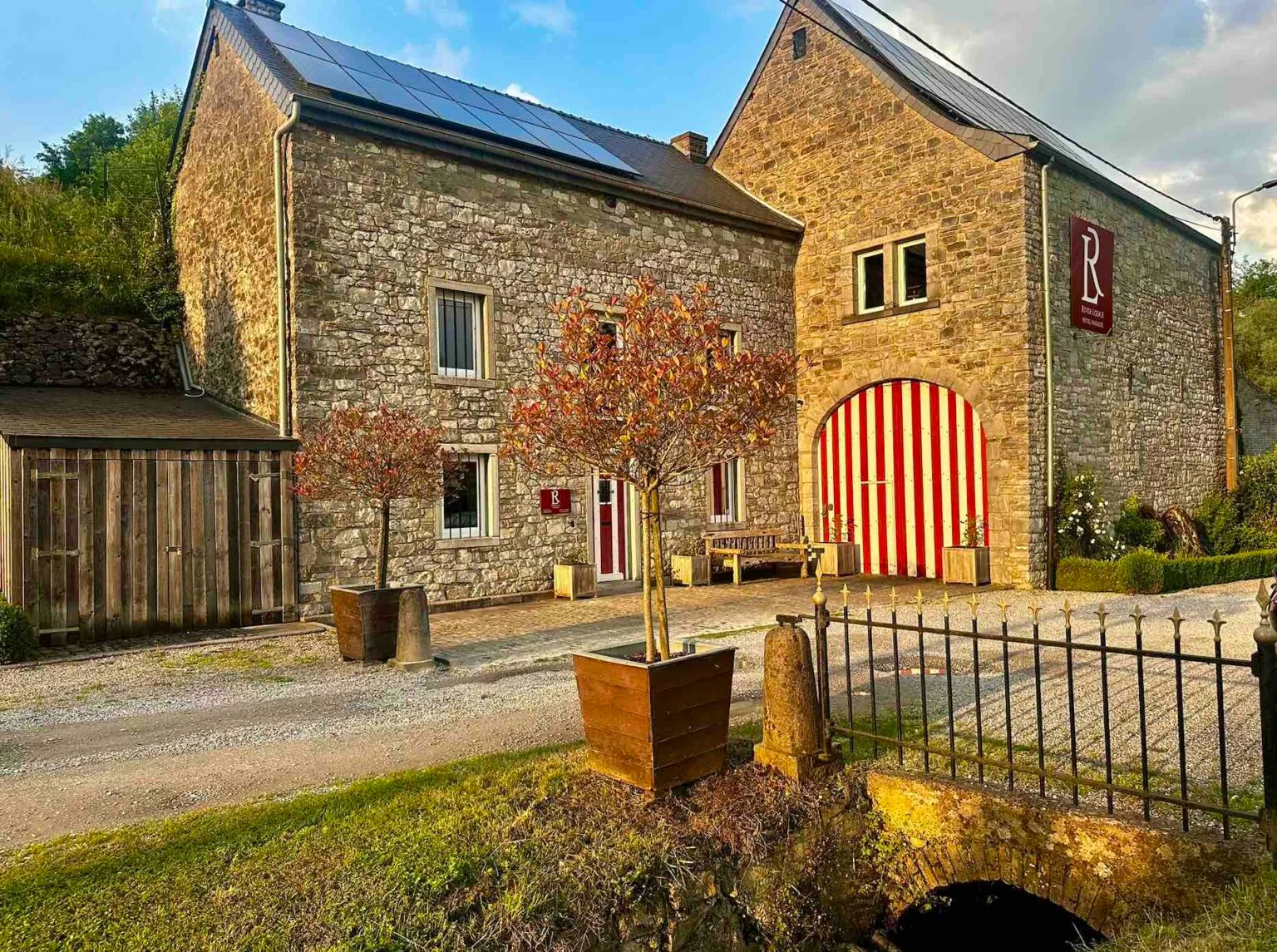 River Lodge dans son ancien moulin en pierre à Maredret